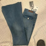 Kendall + Kylie  Kouture Mid Rise Flare Leg Jeans Women's 7/8 Blue
New Photo 4