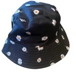 Alice + Olivia new adult one size reversible daisy bucket hat A1 2826 Photo 1