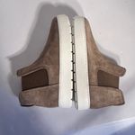 Vince  Suede Warren Chelsea Boots Taupe Water Repellent Women US 9 EUR 39 Photo 7