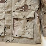 Aritzia TNA Camouflage Army Jacket Tan Desert‎ Camo Utility Shacket Size Small Brown Photo 3