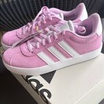 Adidas NWT  Women's Light Pink Sneakers Photo 2