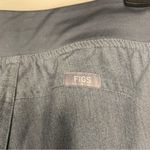 FIGS  Technical Gray Cargo Scrubs Elastic Ankle Size XS Photo 4