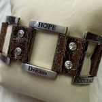 Good work(s) make a difference bracelet Photo 1