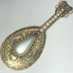 1928 Brand Gold Tone and Faux Pearl Brooch Photo 0