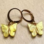 Cassie Yellow Butterfly & Pearl Earring Set Photo 3