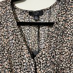 HAVER London size medium animal print top pullover longsleeve snaps at v Photo 1