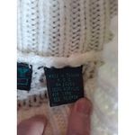 Specialty Women's White Geometric Cable Photo 4