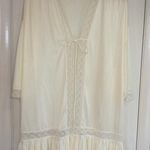 Gilead Vintage Getting Ready Bridal Robe. Size: Medium. White Photo 0