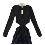 The Drop Women's Black V Photo 4