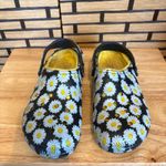 Crocs  Black Sunflower Fur‎ Lines Clogs Size 11 Photo 2