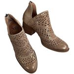 Sofft Leather Wyoming Laser Cut Booties Gold Shimmer Size 7 Photo 0