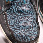 Twisted X  Women's Tooled Kicks Shoes Gray Teal Casual Size 7.5 Photo 8