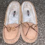 Minnetonka  leather moccasins woman size 10 faux fur lining Photo 0