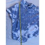 Beach Lunch Lounge Women’s S Blue White Tie Dye Button Down Short Sleeve Shirt Photo 3