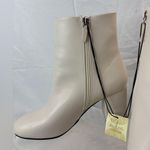 Altar'd State  10 Mallory Off-White Chunky Heeled Boots Photo 1