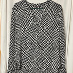 Victoria's Secret Women's Black and White Houndstooth Silk Top Size Medium Photo 0