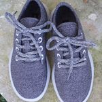 Steve Madden ✨HP✨
Women's Traveler Sneakers✨ Photo 7