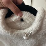 Balance Athletica (Vitality) Cozy White Fleece Cropped Sweater Size L Photo 3