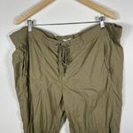 Lou & grey  Straight Taper Khaki Cargo Pants Women’s Size XL‎ Drawstring Green Photo 3