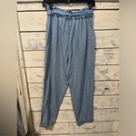 American Eagle High-Waisted Denim Paperbag Taper Pant Women’s Size Small Photo 3