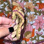 Mittoshop  medium women's white floral v neck top with zipper back elastic sleeve Photo 8