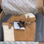 Khombu Womens  COZY Tan Storm Boot Size 9 M Waterproof Cold Rated Insoles New Photo 2