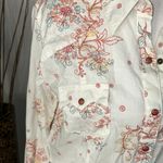 Twenty Floral Button Photo 2