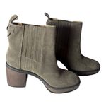 Crown Vintage Capari Bootie size 7M Dark gray/brown suede 3” block heel Brown Photo 6