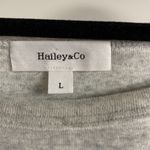 Hailey & Co. Gray Heather Velour Balloon Sleeve Sweatshirt with Leopard Star Sz L Photo 2