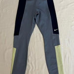 Nike  Women Sportswear Fit Dri Fit One Colorblocked 7/8 Legging’s Photo 0