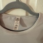 Yogalicious White Cropped  long sleeve  Photo 1