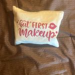 Beaty bag and random items Photo 7