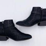 Clarks  Boylan Dawn Ankle Bootie Women's Size 10 Black Leather Ankle Strap Boots Photo 9