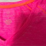 Hannah v neck fitness top Pink Photo 4