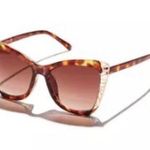 Kendall + Kylie Butterfly Sunglasses Photo 1