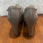 Naturalizer  Neutral Gray Leather Pumps Booties Photo 3
