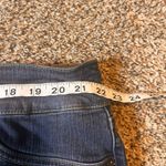 Torrid  Premium Womens Plus Size 26R Distressed Dark Wash Cropped Jeans‎ Photo 2