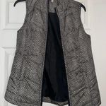 Red Camel Black & White Vest Photo 0