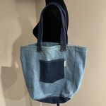 Bloomingdales Bloomingdale’s Denim tote bag Photo 0