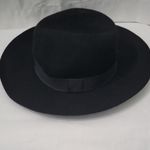 Kendall + Kylie  100% Wool Elegant Black Hat Photo 1