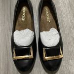 Aerosoles Black Leather Round Toe Flats. Photo 1