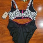 Nike 1 pc Swimsuit Suze Medium Photo 1