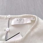 ASTR White Open Back Long Sleeve Bodysuit L Photo 3