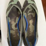 Rothy's  The Point Flats Photo 2