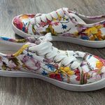 G by Guess Guess Floral Leather Shoes “Mallory” Size 5.5 Photo 1