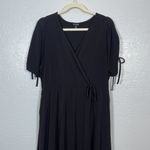 Torrid  Women Plus Size 2 Black A-line Midi Wrap Dress Stretch Short Sleeve Photo 2