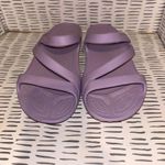 Crocs Women 9 Lavender Kadee Strappy Comfort Flat Sandals Beach Vacation Resort Photo 2