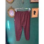 Vuori  Deep Red 25” Joggers Sz Small Photo 1