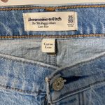 Abercrombie & Fitch  90S BAGGY SHORT LOW RISE JEAN DENIM RISE CURVE LOVE 35/20 Photo 1
