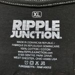 Cocktail Club T-shirt, size extra large Photo 3